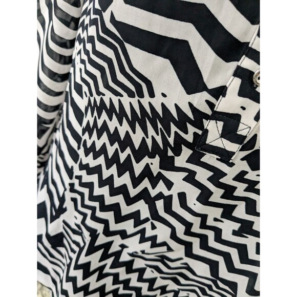Banana Republic Top Women Sz XS Black White Blouse Geo Chiffon Artsy Chevron NEW - Picture 9 of 14